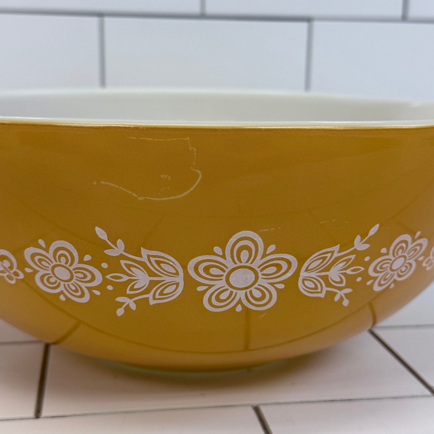 Pyrex Butterfly Gold #444 Cinderella 4 Qt Mixing Bowl 1972 USA