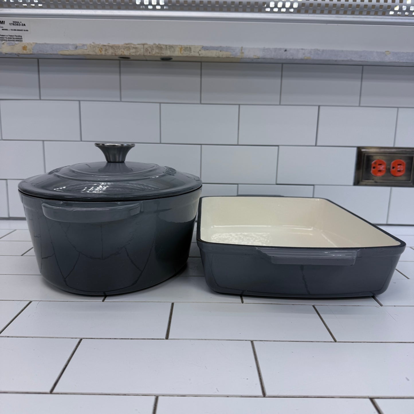 Crofton Enameled Cast Iron Dutch Oven Baking Pan Set 2