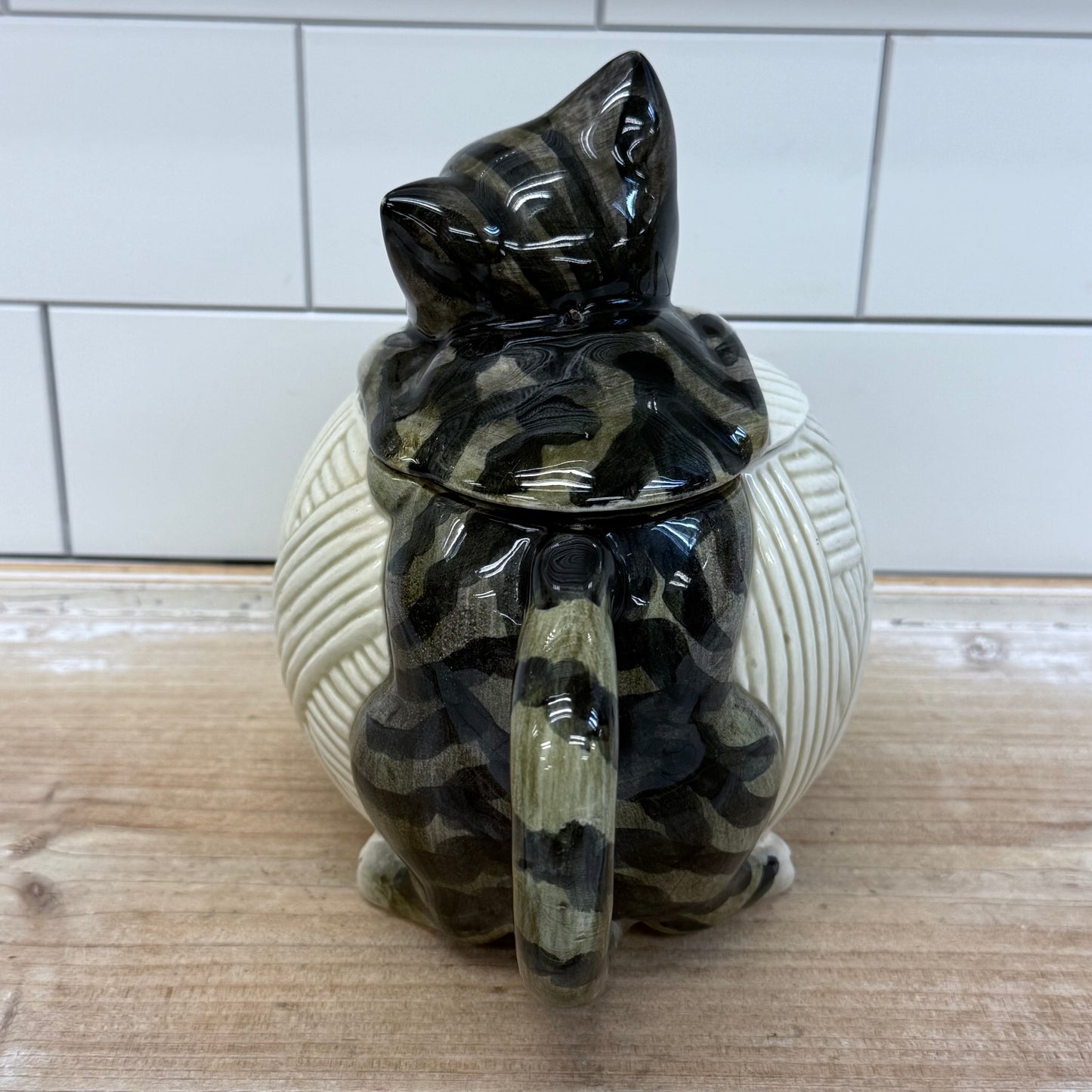 Mann Ceramics Kitten & Yarn Ball Teapot, 1970s