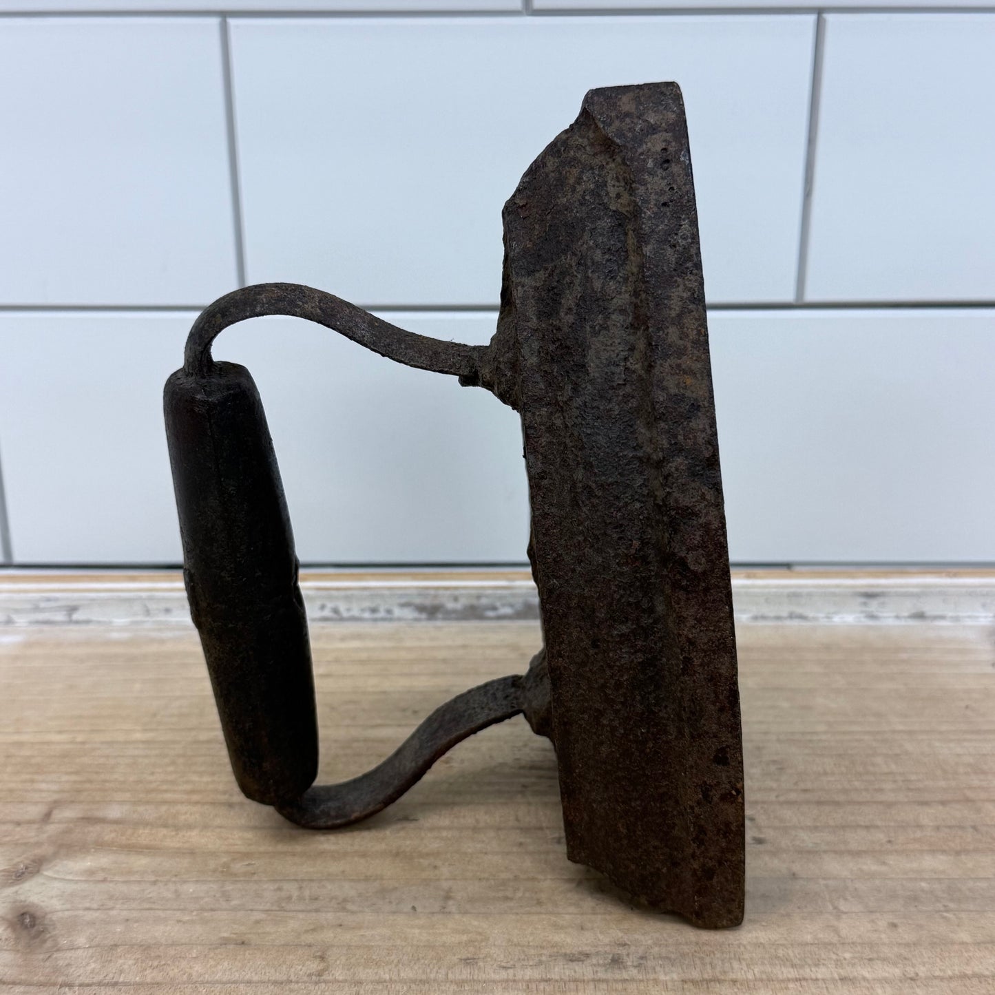 Cast Iron Sad Iron No. 7 Primitive c.1880s
