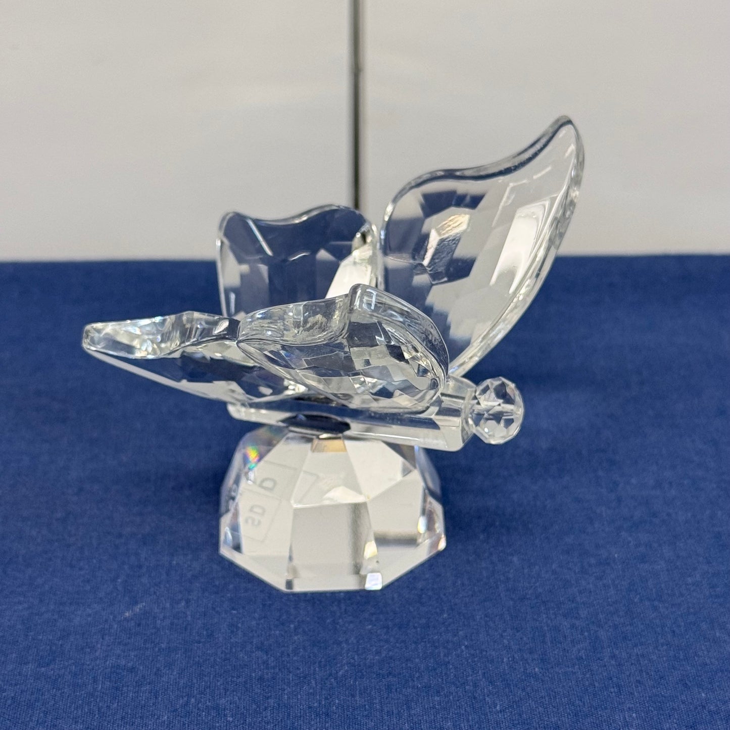 Simon Designs Butterfly Paperweight Faceted Crystal Figurine