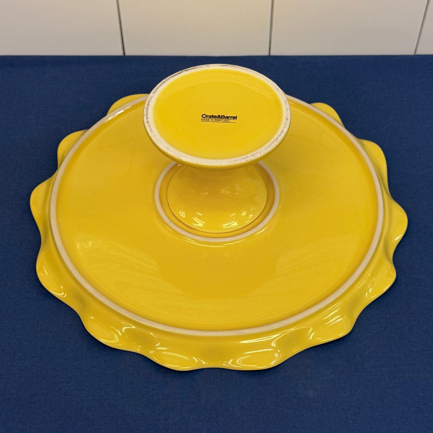 Crate & Barrel Susie Yellow Ruffled Pedestal Cake Plate 13”