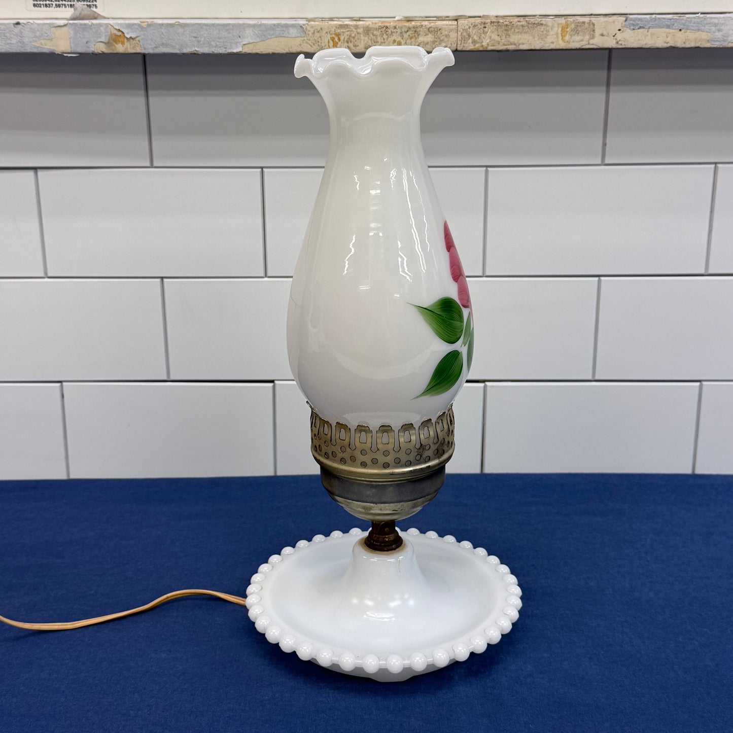 Vintage Milk Glass Floral Table Lamp 1950s