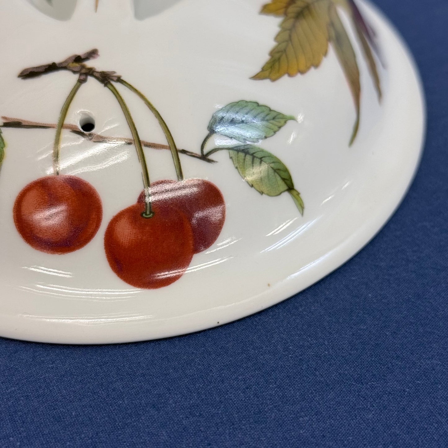Royal Worcester Evesham Gold Covered Casserole Dish England