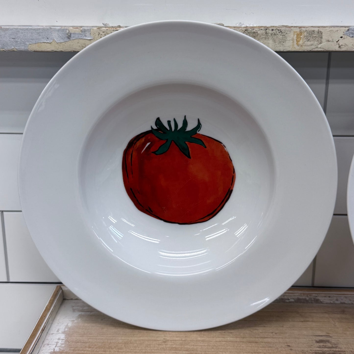 Crate & Barrel Tomato Pasta Bowls Set of 4 Ceramic Dinnerware