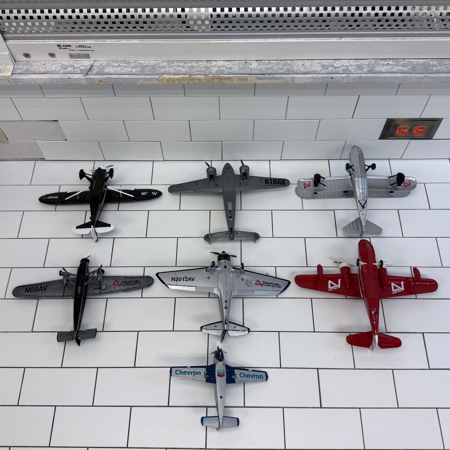 ERTL Auto World Die Cast Airplane Banks Lot 7