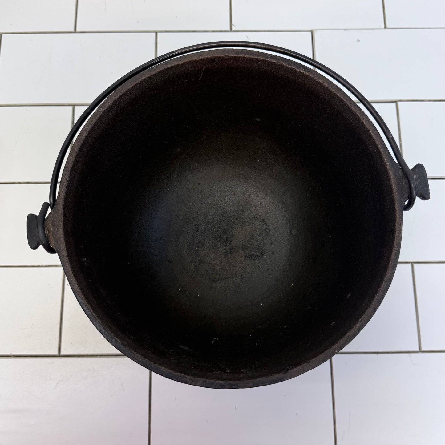 Cast Iron Camp Kettle Dutch Oven Outdoor Cookware
