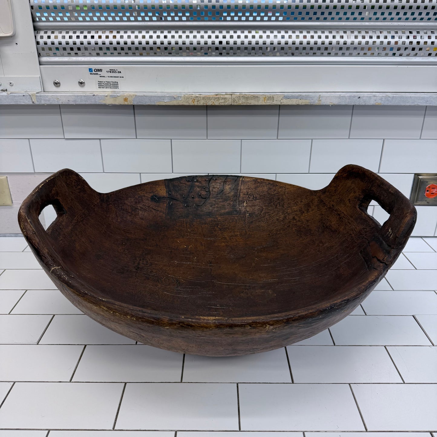 Colonial Williamsburg Treenware Everard Handled Bowl Repro 23”