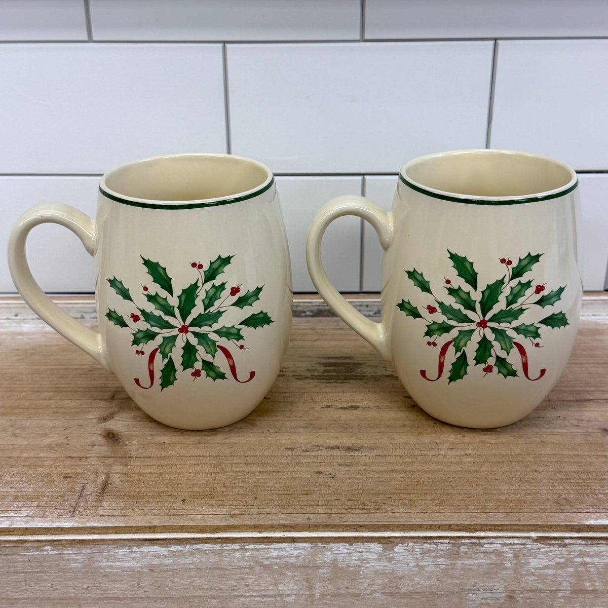 Lenox Holiday Holly Berry Cocoa Mugs Set of 2
