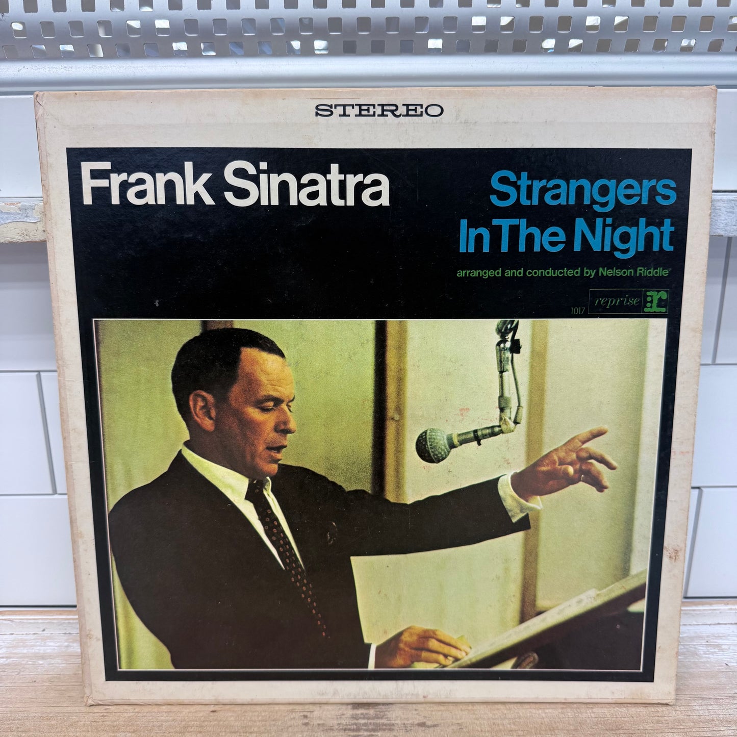 Frank Sinatra Strangers in the Night Vinyl Record 1966 #FS 1017