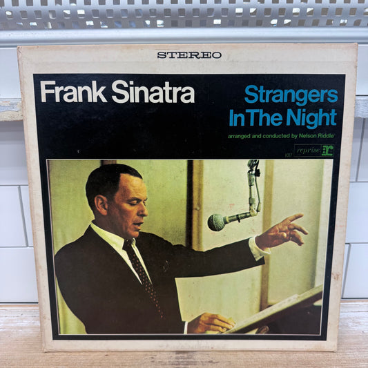 Frank Sinatra Strangers in the Night Vinyl Record 1966 #FS 1017