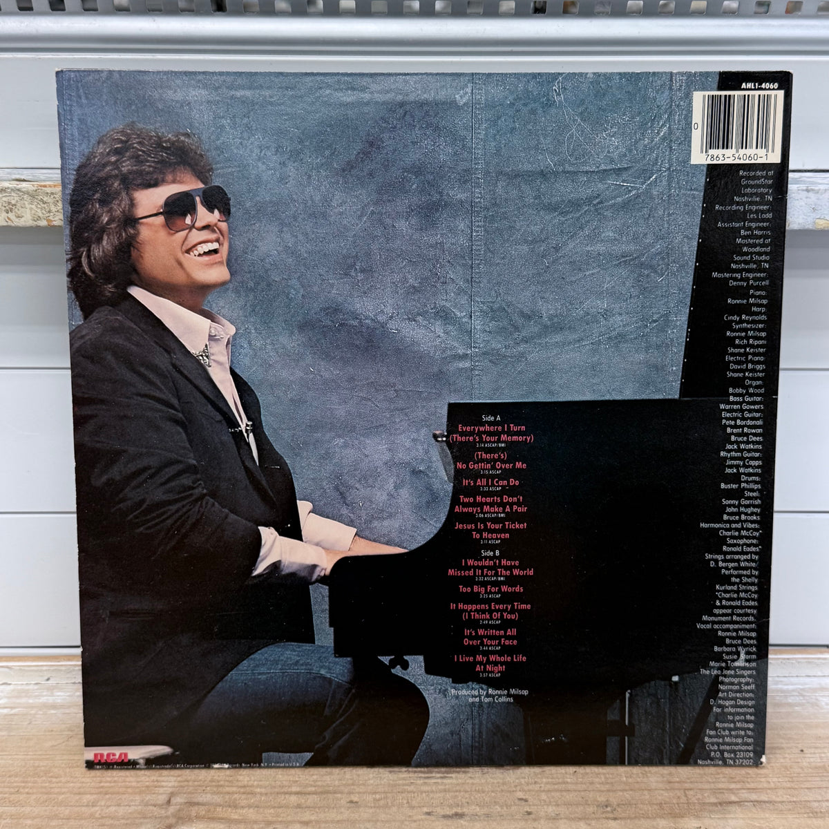 Ronnie Milsap There’s No Gettin’ Over Me Vinyl LP 1981 - AHL1-4060