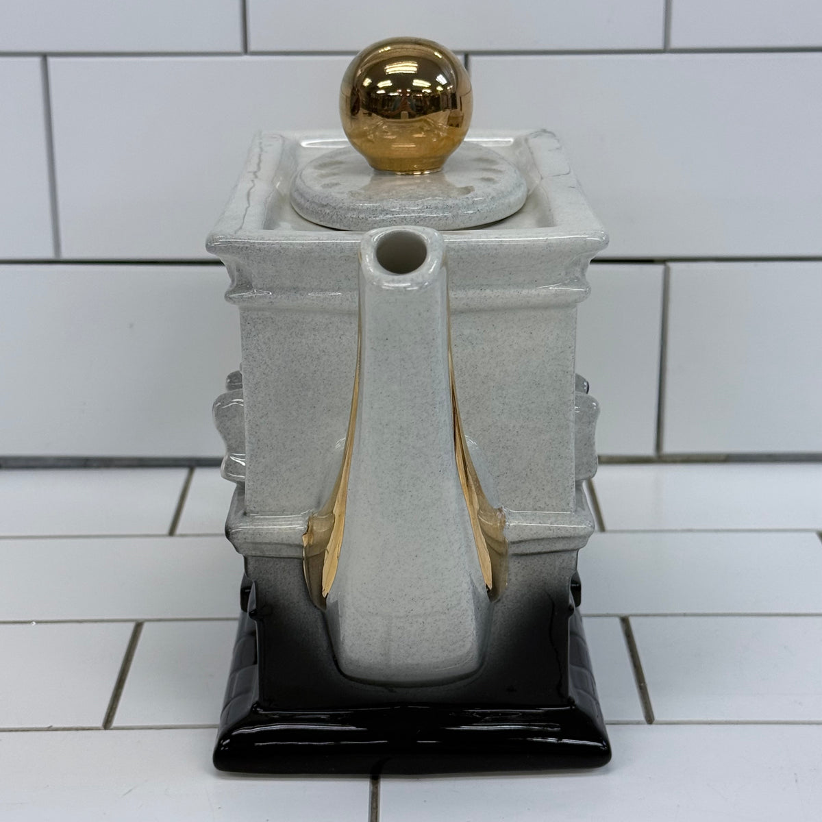 Paul Cardew Bloomingdale’s Store Ceramic Teapot England 1994