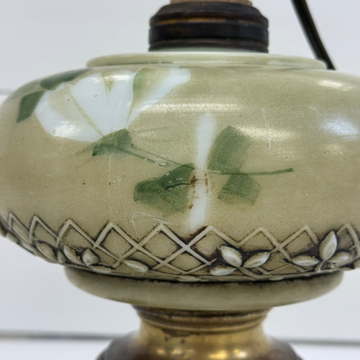 Victorian Style Floral Ceramic Table Lamp Ornate Metal Base