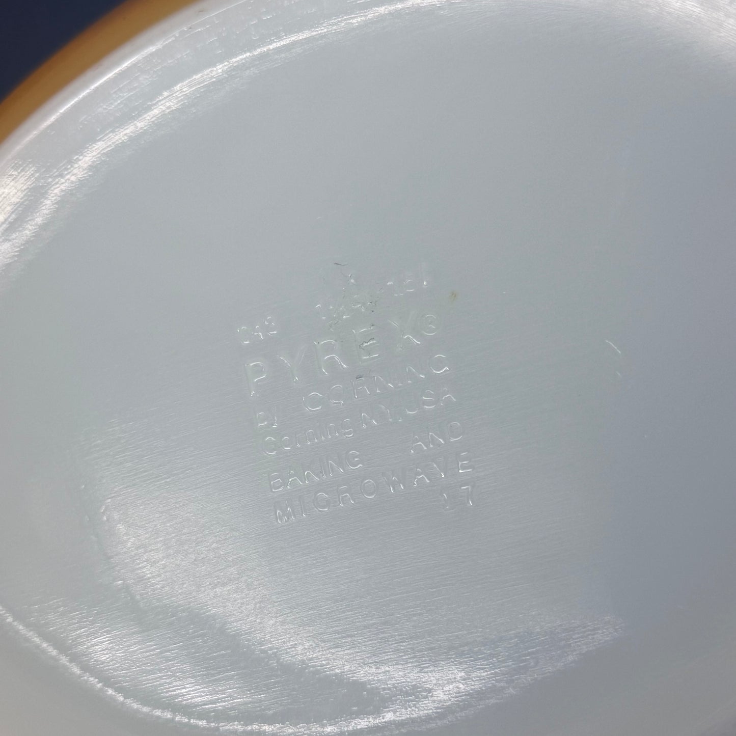 Pyrex Old Orchard Casseroles & Mixing Bowls Lot of 4 Vintage 1970s