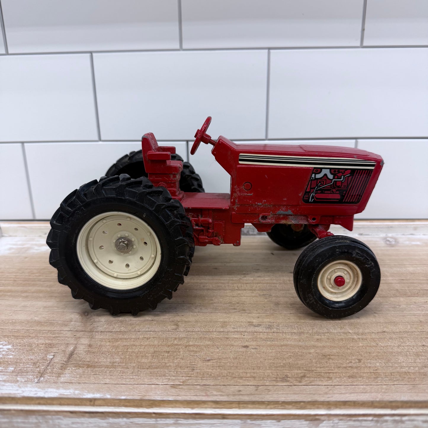 Vintage ERTL International Harvester Tractor Toy