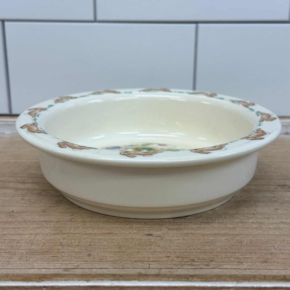Royal Doulton Bunnykins TV Scene Child’s Bowl England