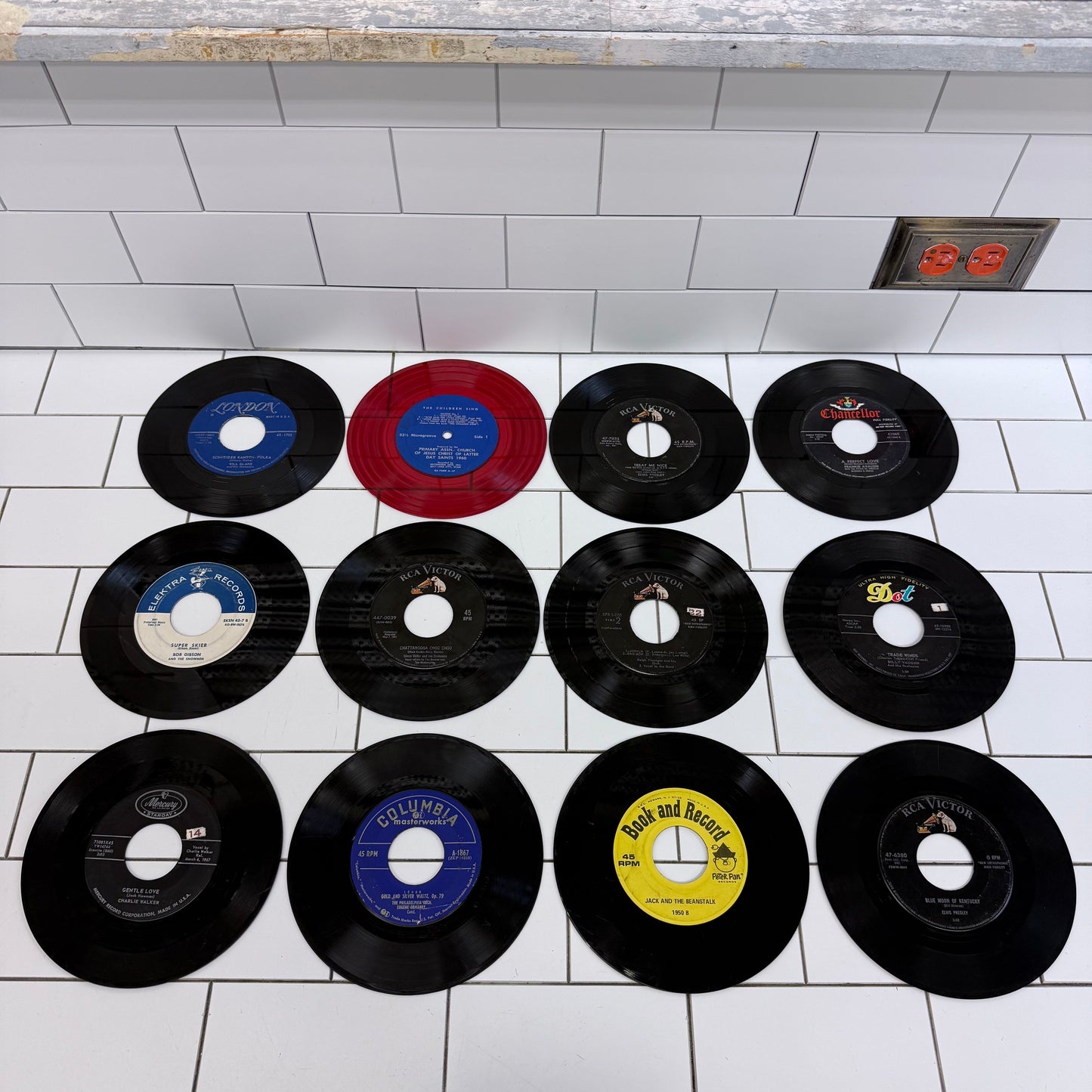 Amfile Case 45 Record Lot of 48