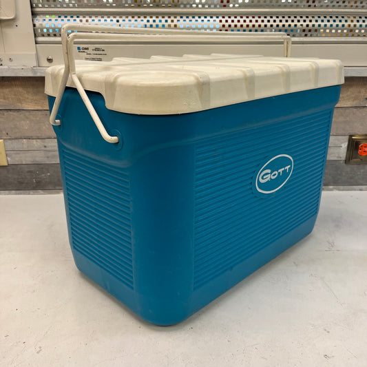 Gott 30 Quart Cooler, Model 1830