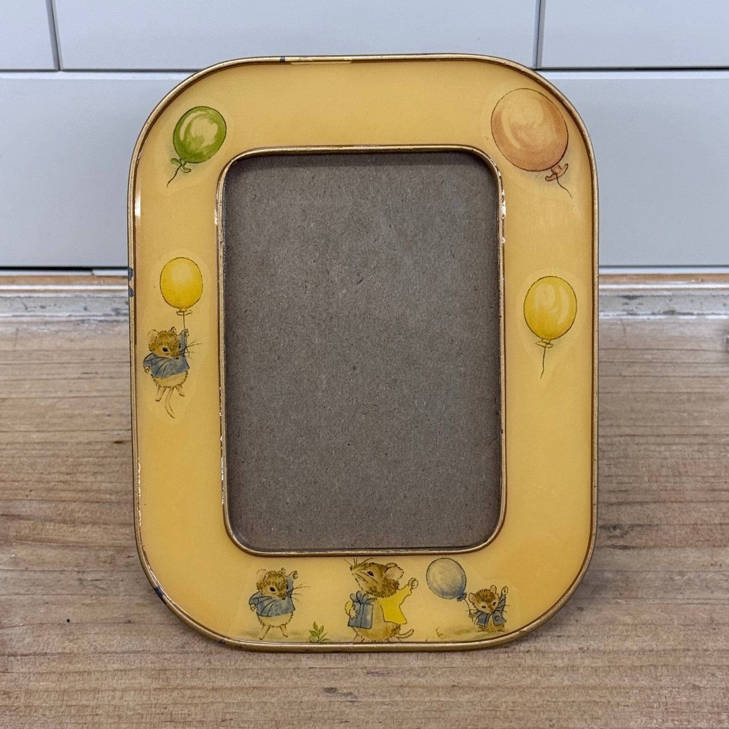 Bucklers Fifth Avenue Mice Balloons Enamel Picture Frame