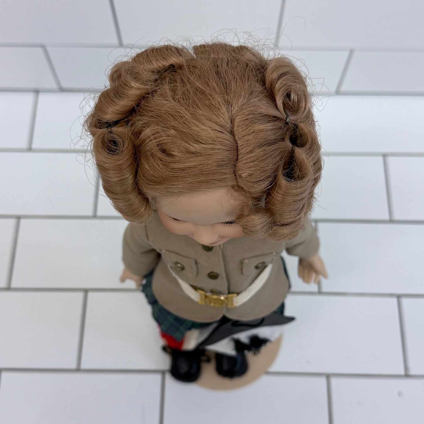 Shirley Temple Wee Willie Winkie Doll Danbury Mint Box 1990s
