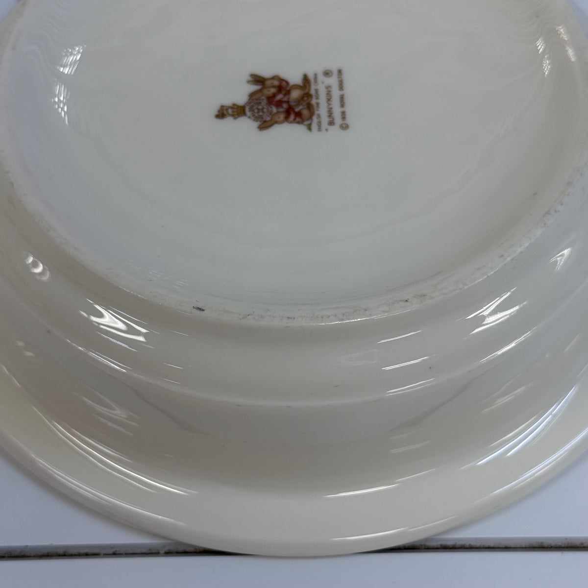 Royal Doulton Bunnykins TV Scene Child’s Bowl England