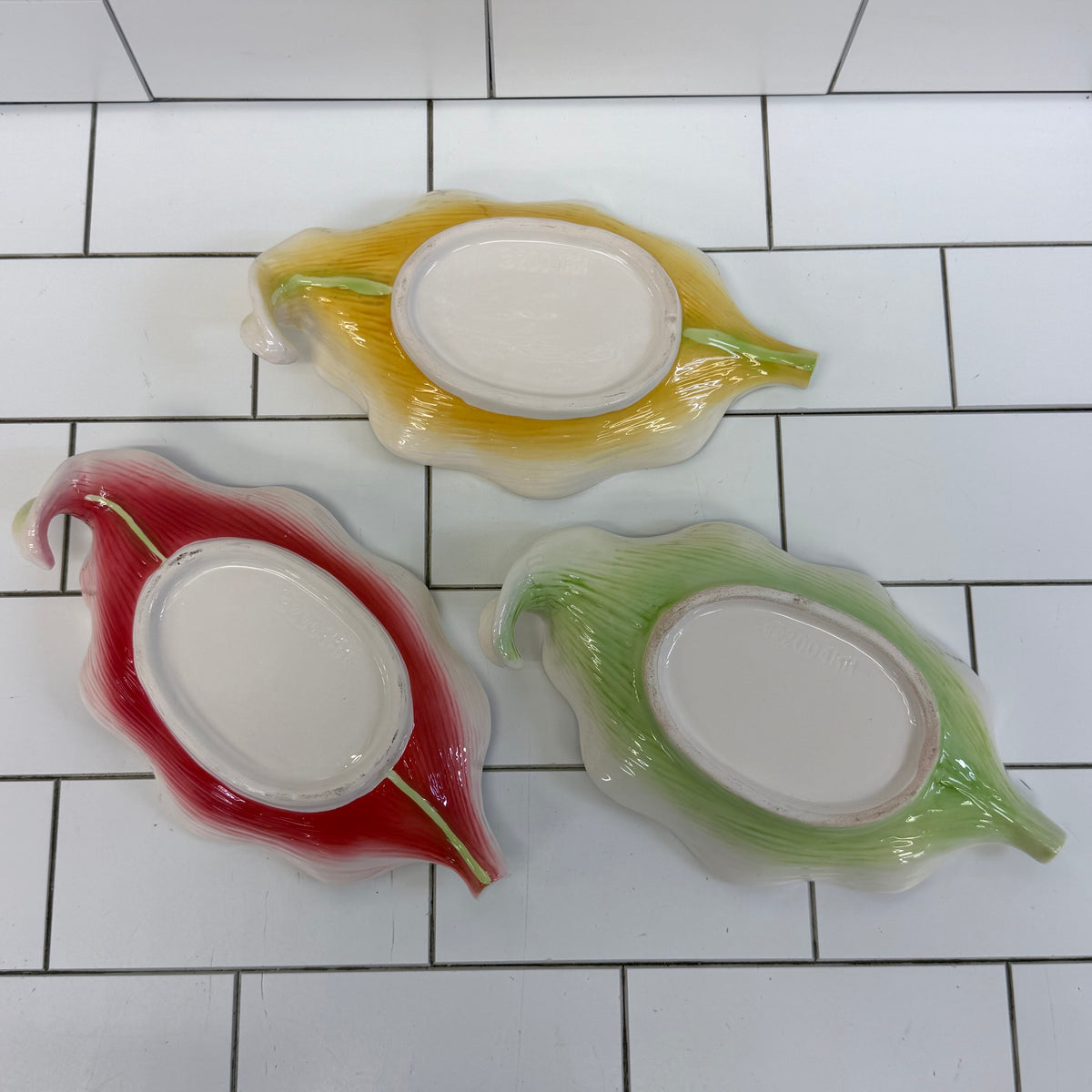 Pacific Rim Majolica Leaf Serving Dishes Set of 3