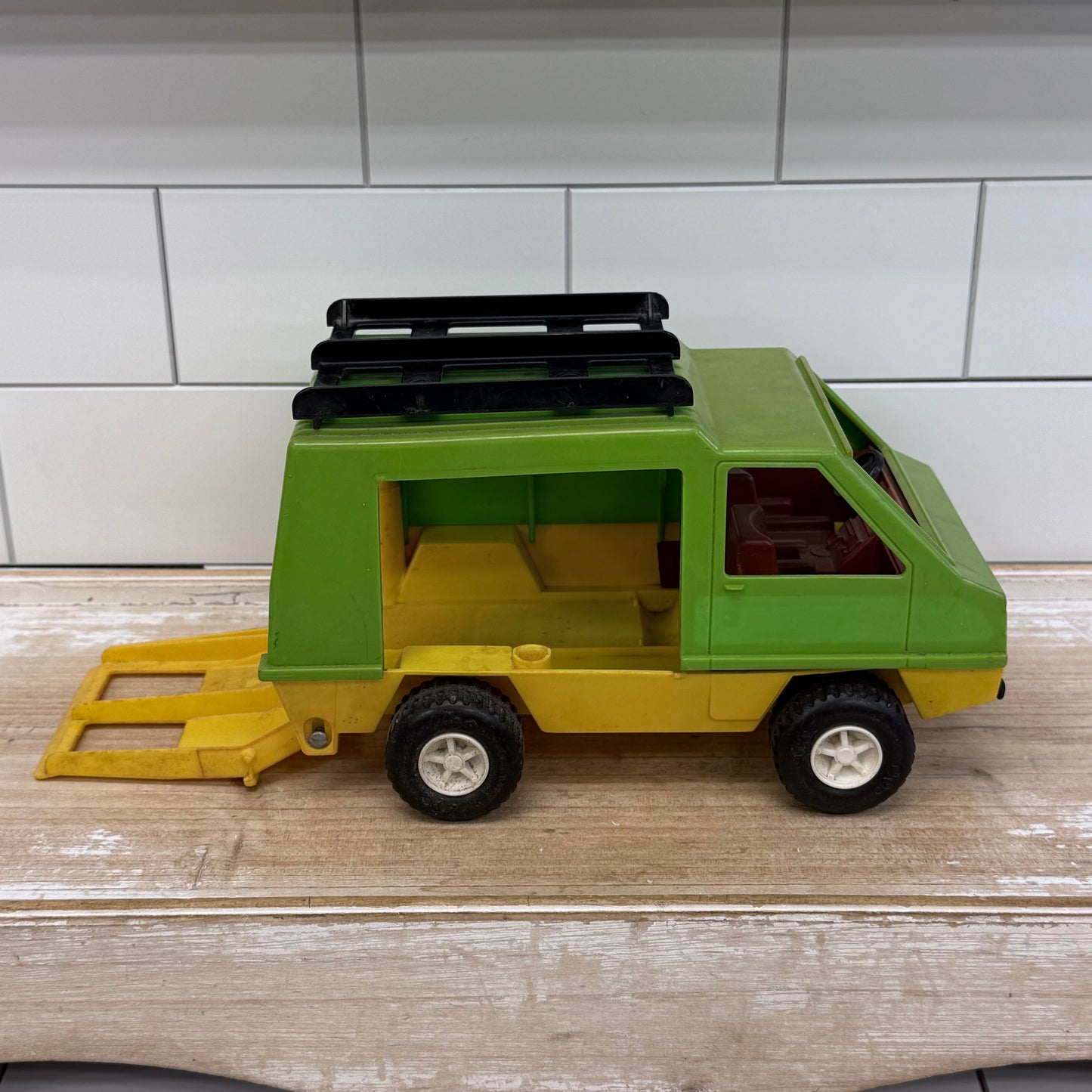 1978 Fisher Price Little People Nursery School Lot