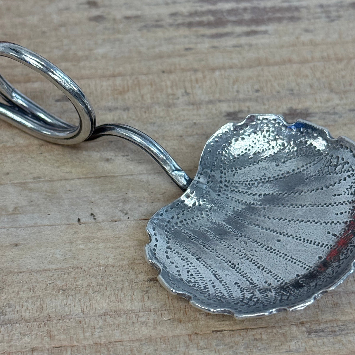 Colonial Williamsburg Apple Shell Tea Caddy Spoon