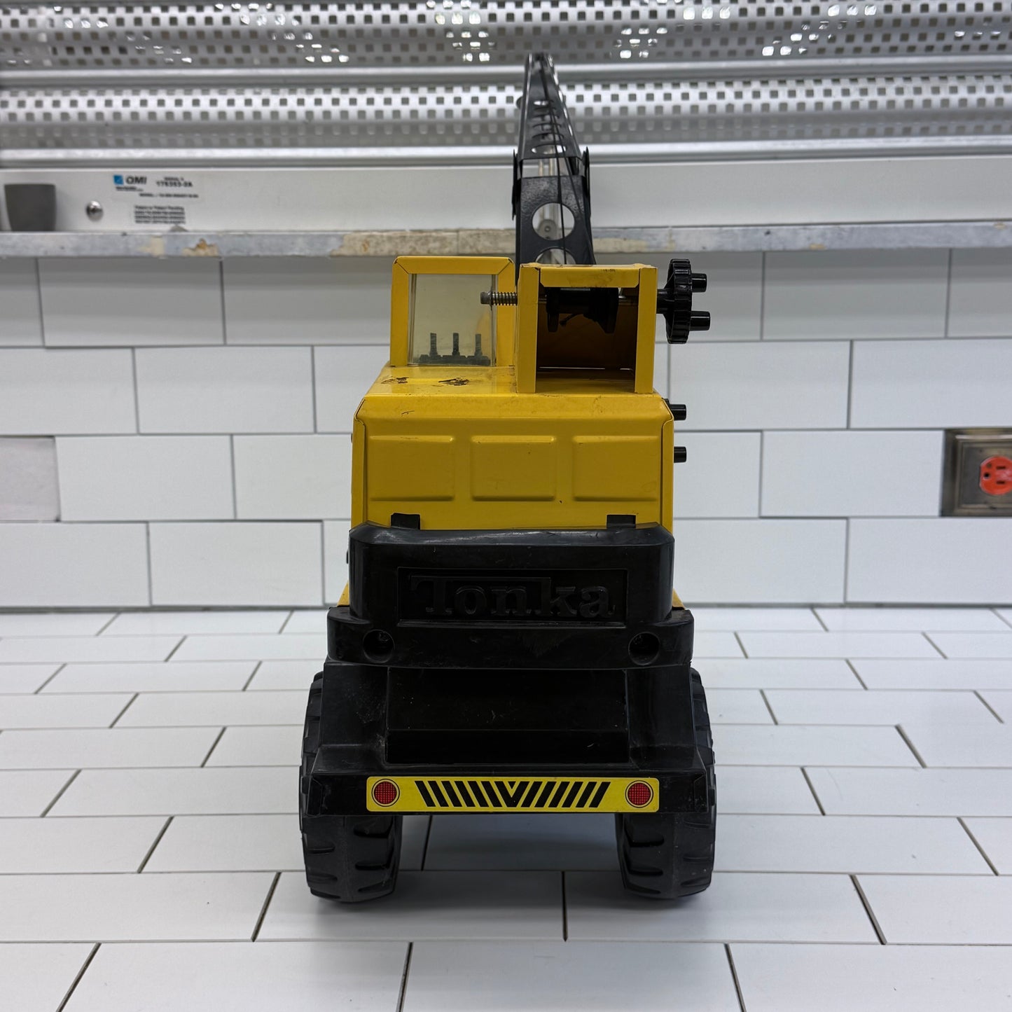 Tonka Turbo Diesel XMB-975 Clam Bucket Crane