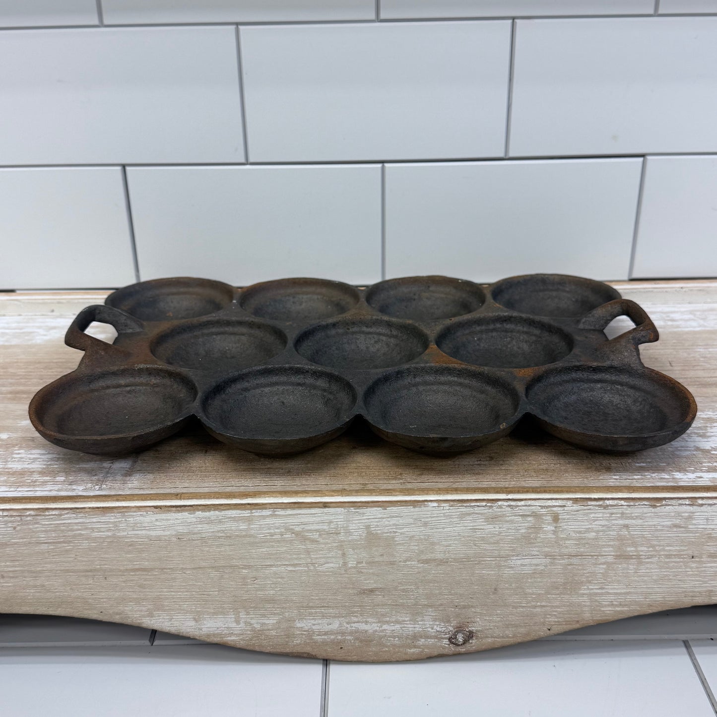 Victoria Gem Pan, Cast Iron 1960s