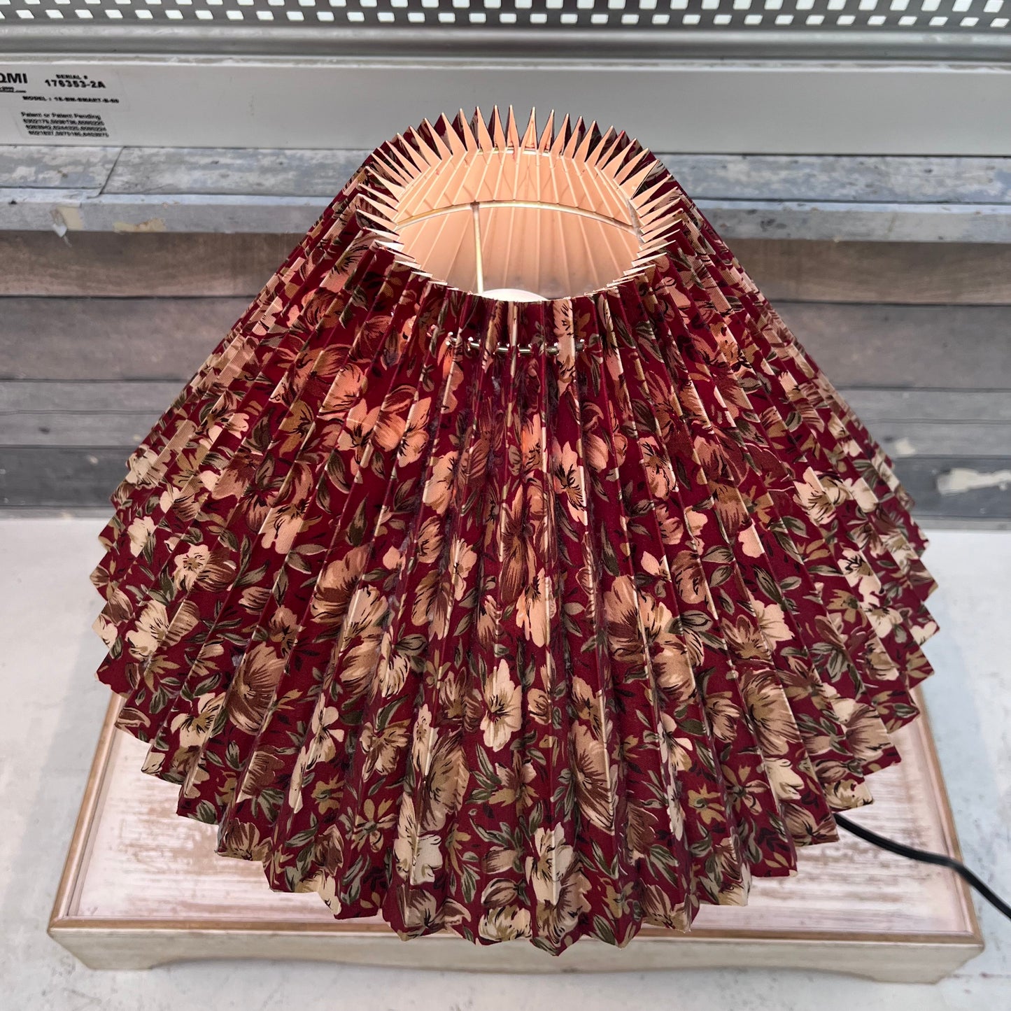 Electric Glass Lamp, with Potpourri
