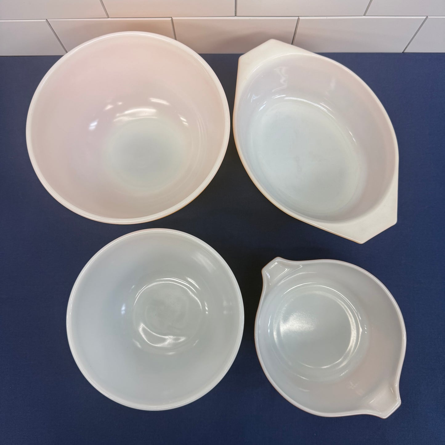Pyrex Old Orchard Casseroles & Mixing Bowls Lot of 4 Vintage 1970s