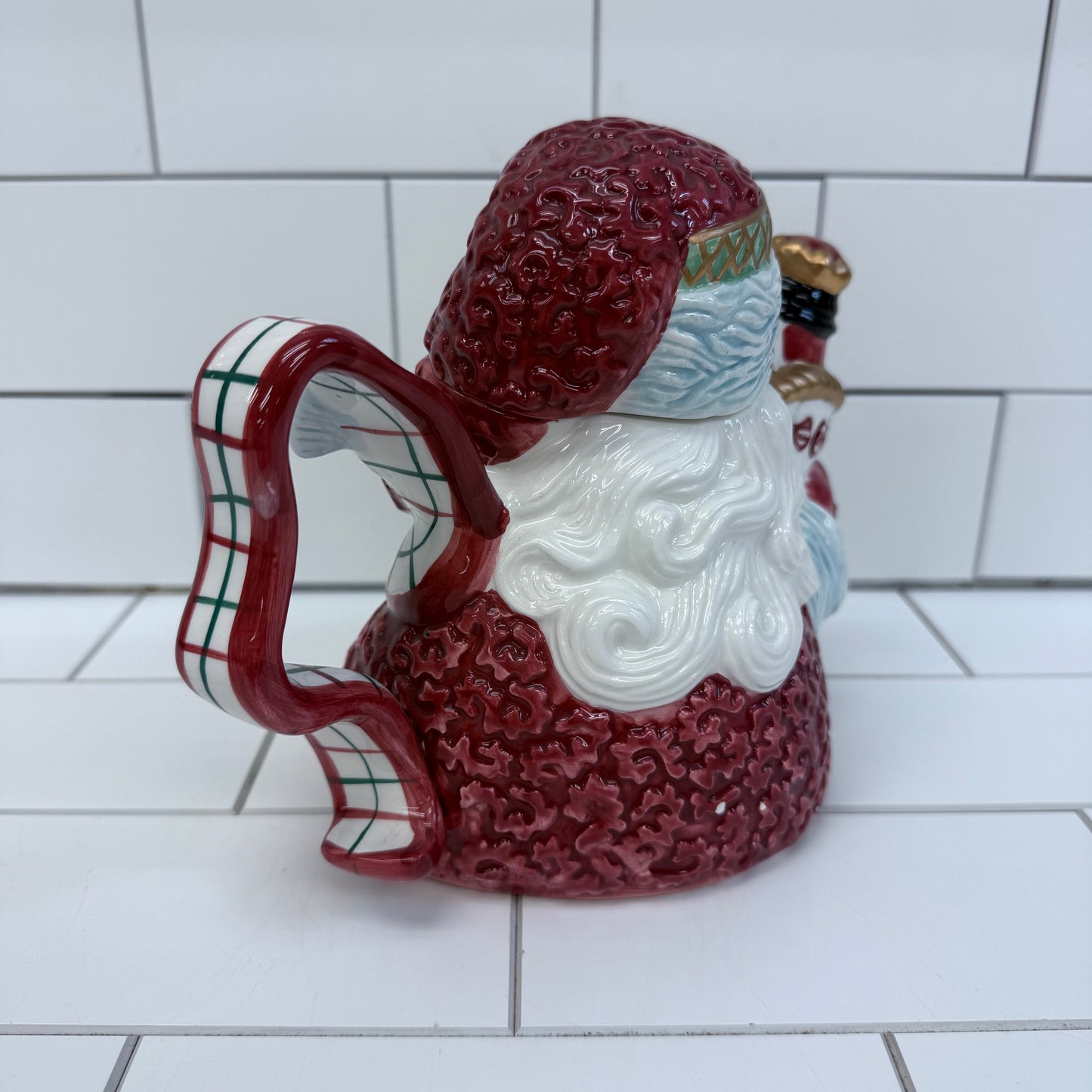 Avon St. Nicholas Teapot, Ceramic