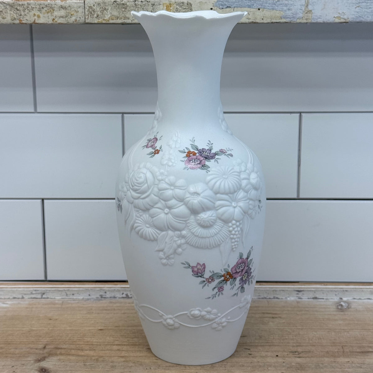 Kaiser Rosalie Floral Relief Porcelain Vase #1352