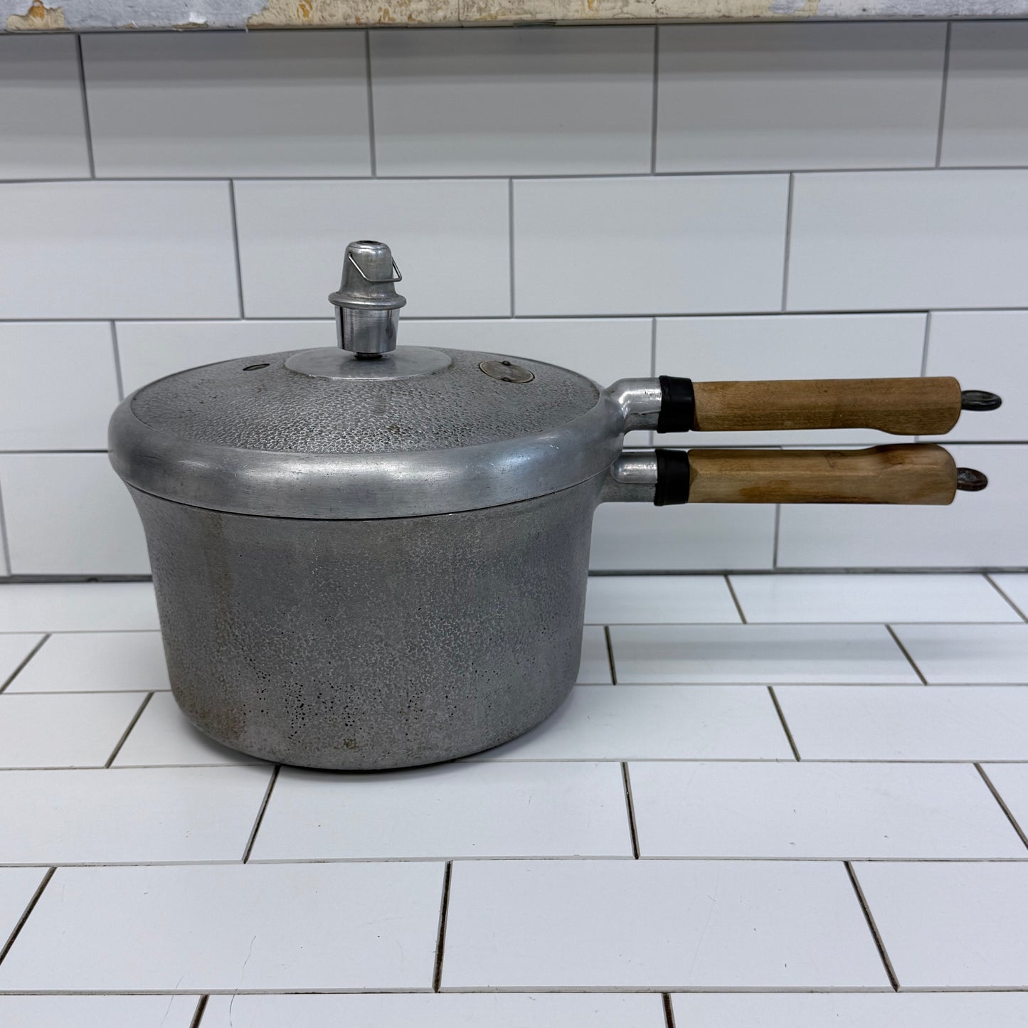 Vintage Presto 4 Qt Pressure Cooker Cast