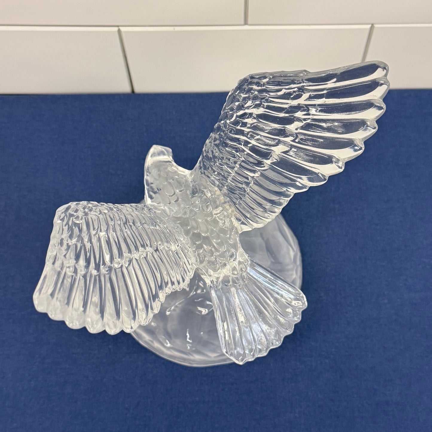 Cristal d'Arques Eagle with Fish Crystal Figurine France 1980s