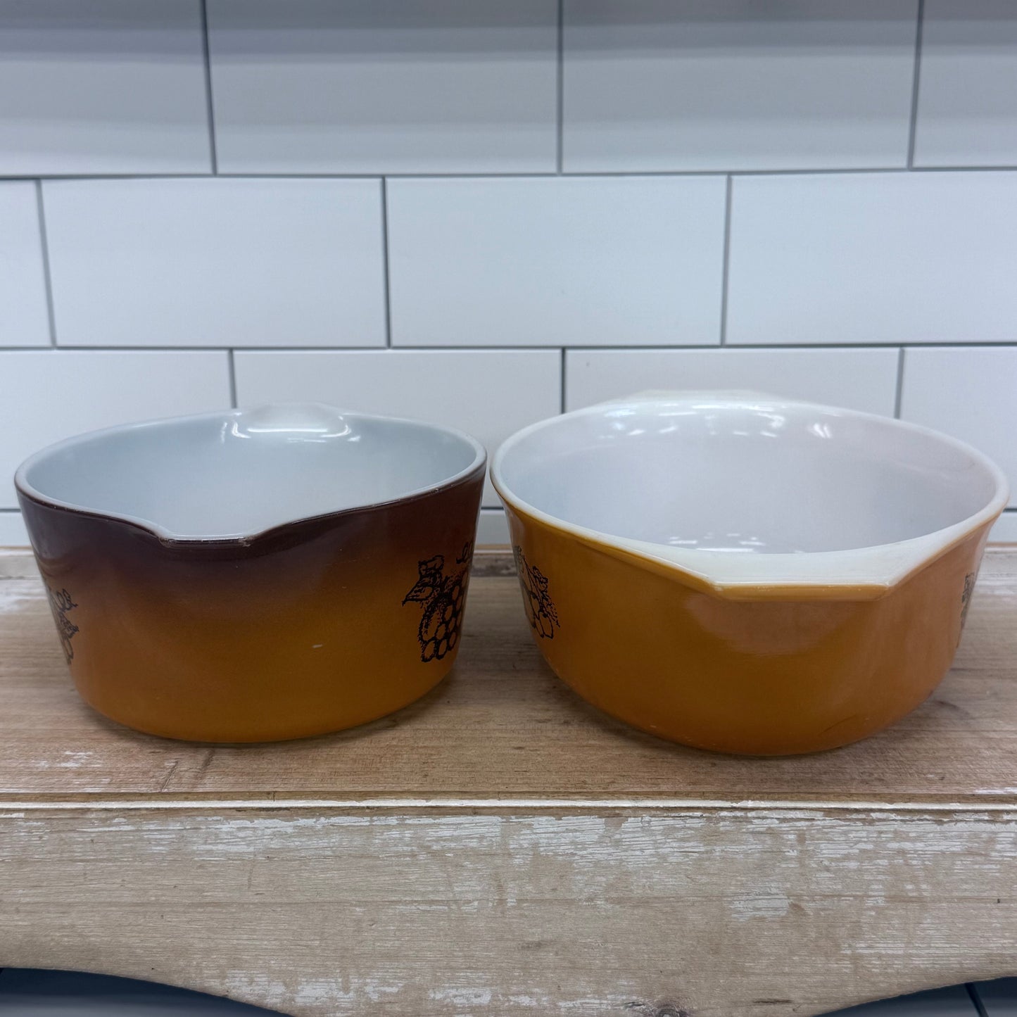 Pyrex Old Orchard Casseroles & Mixing Bowls Lot of 4 Vintage 1970s