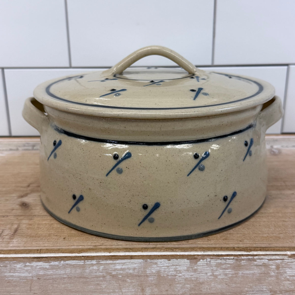 Stoneware Covered Casserole Pottery Serving Dish