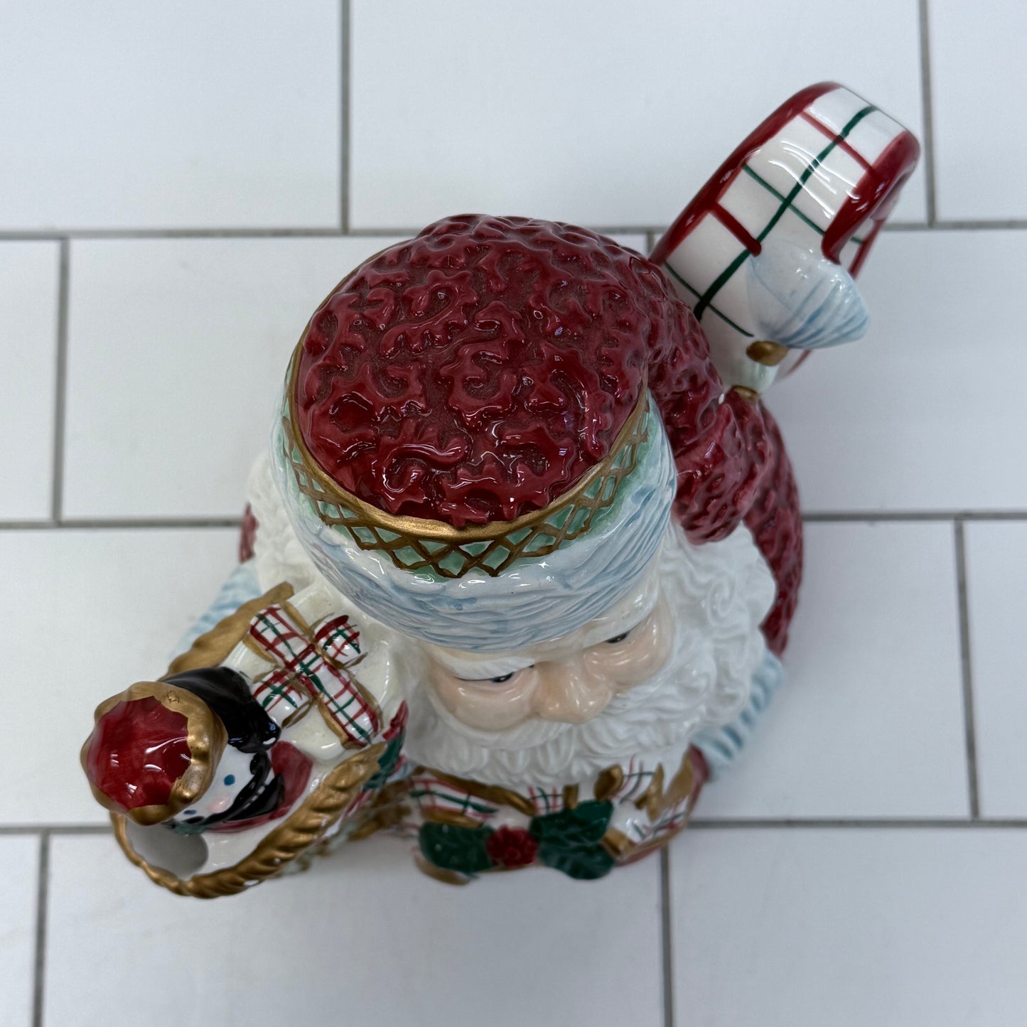 Avon St. Nicholas Teapot, Ceramic