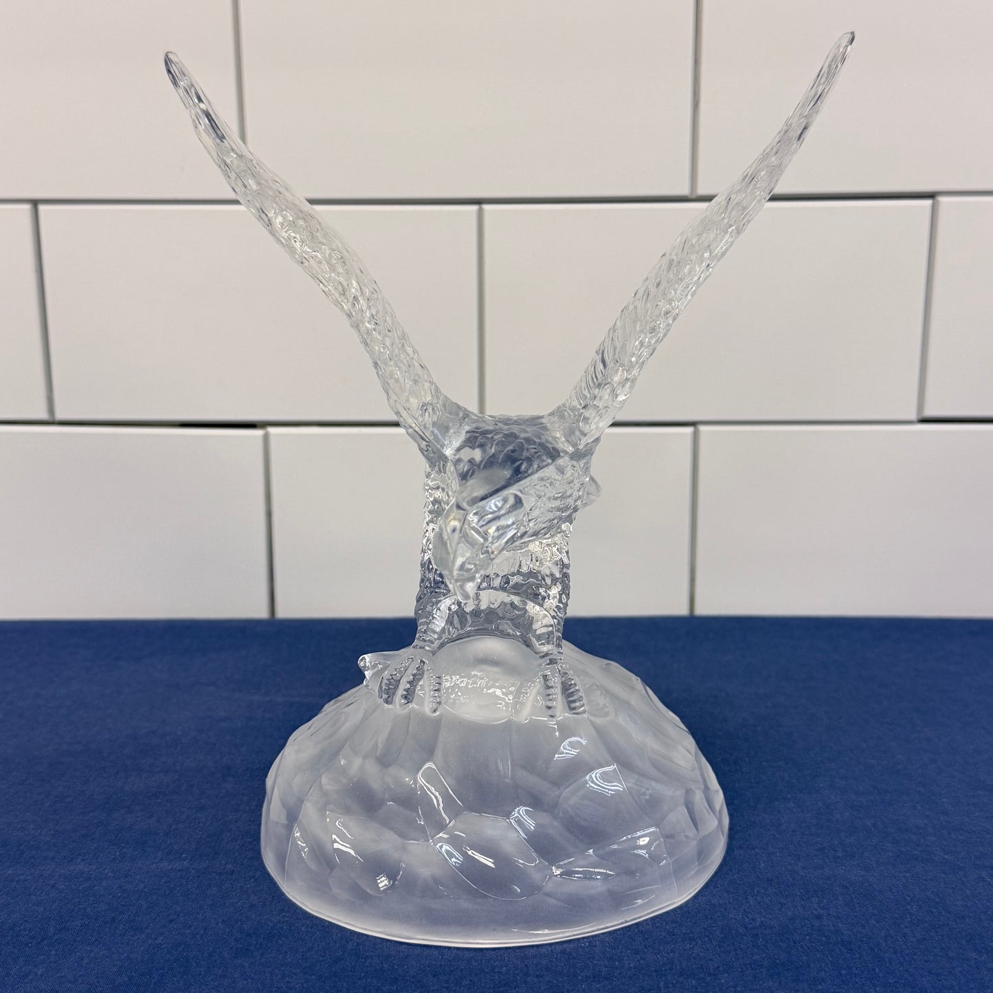 Cristal d'Arques Eagle with Fish Crystal Figurine France 1980s