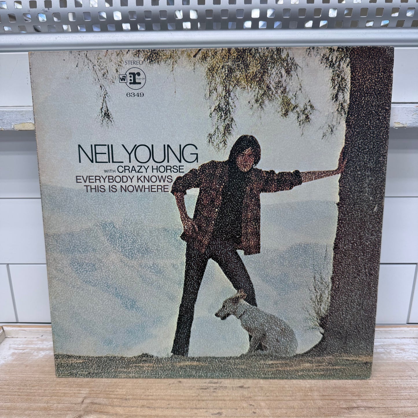 Neil Young Everybody Knows This Is Nowhere Vinyl Record 1969