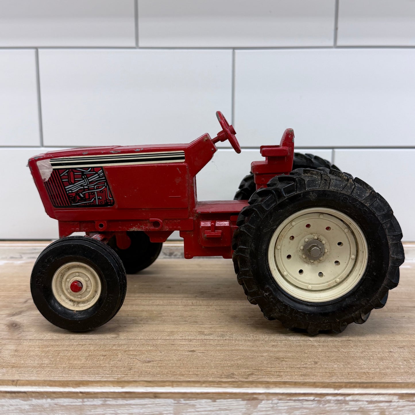 Vintage ERTL International Harvester Tractor Toy