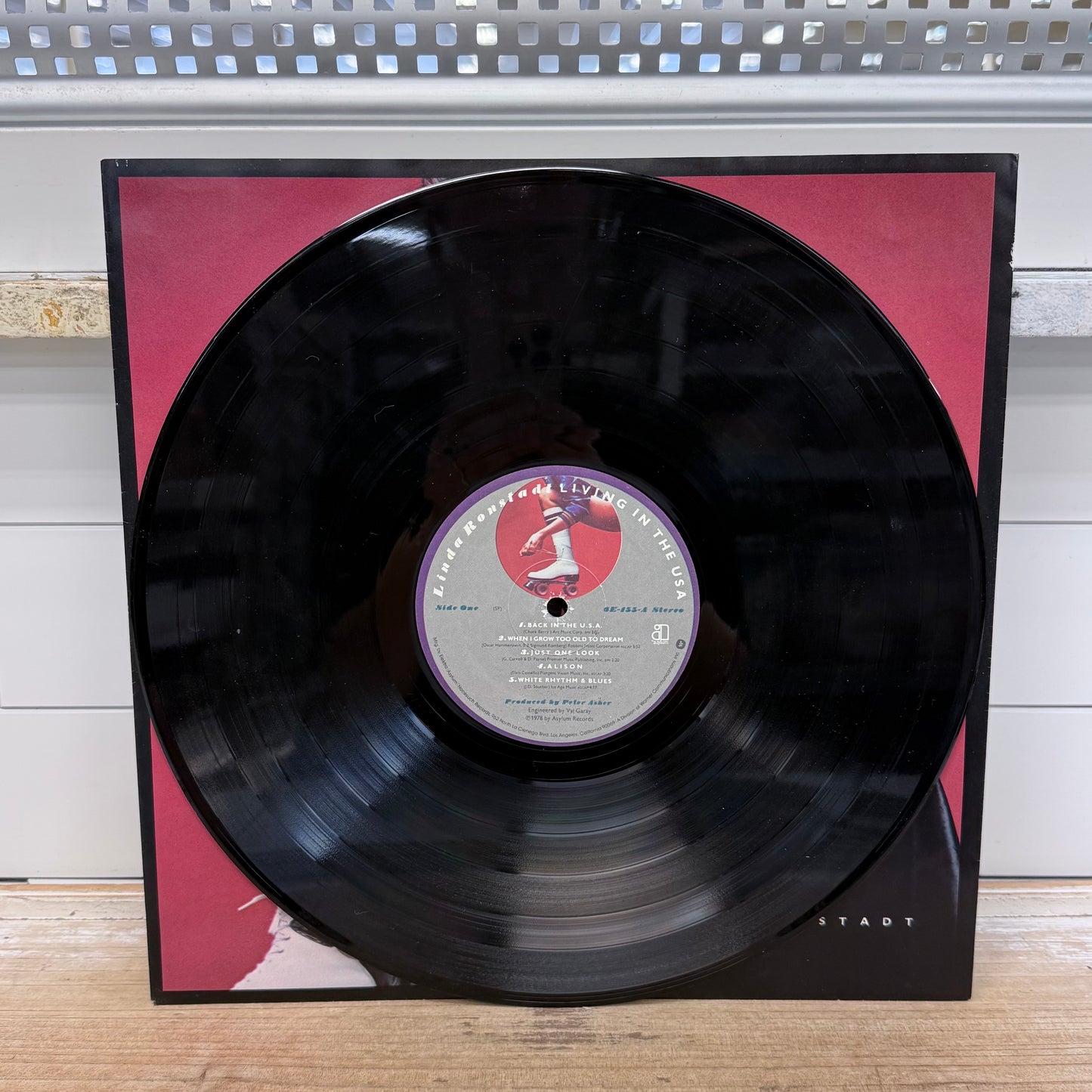 Linda Ronstadt Living in the USA Vinyl Record 1978 #6E-155