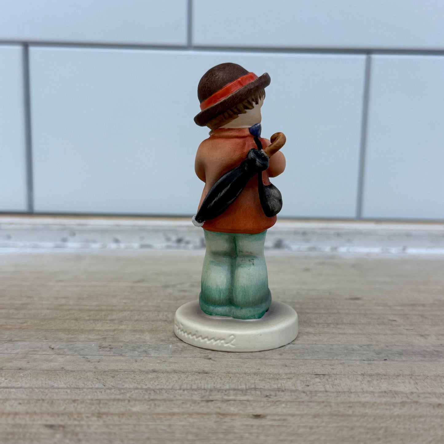 Goebel Hummel Figurine Little Fiddler, Porcelain 1984