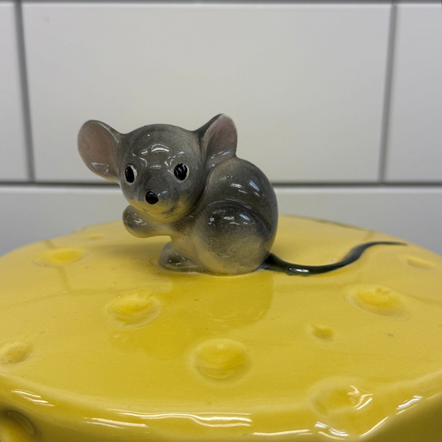 Mouse on Cheese Covered Serving Dish Ceramic Plate Dome Lid