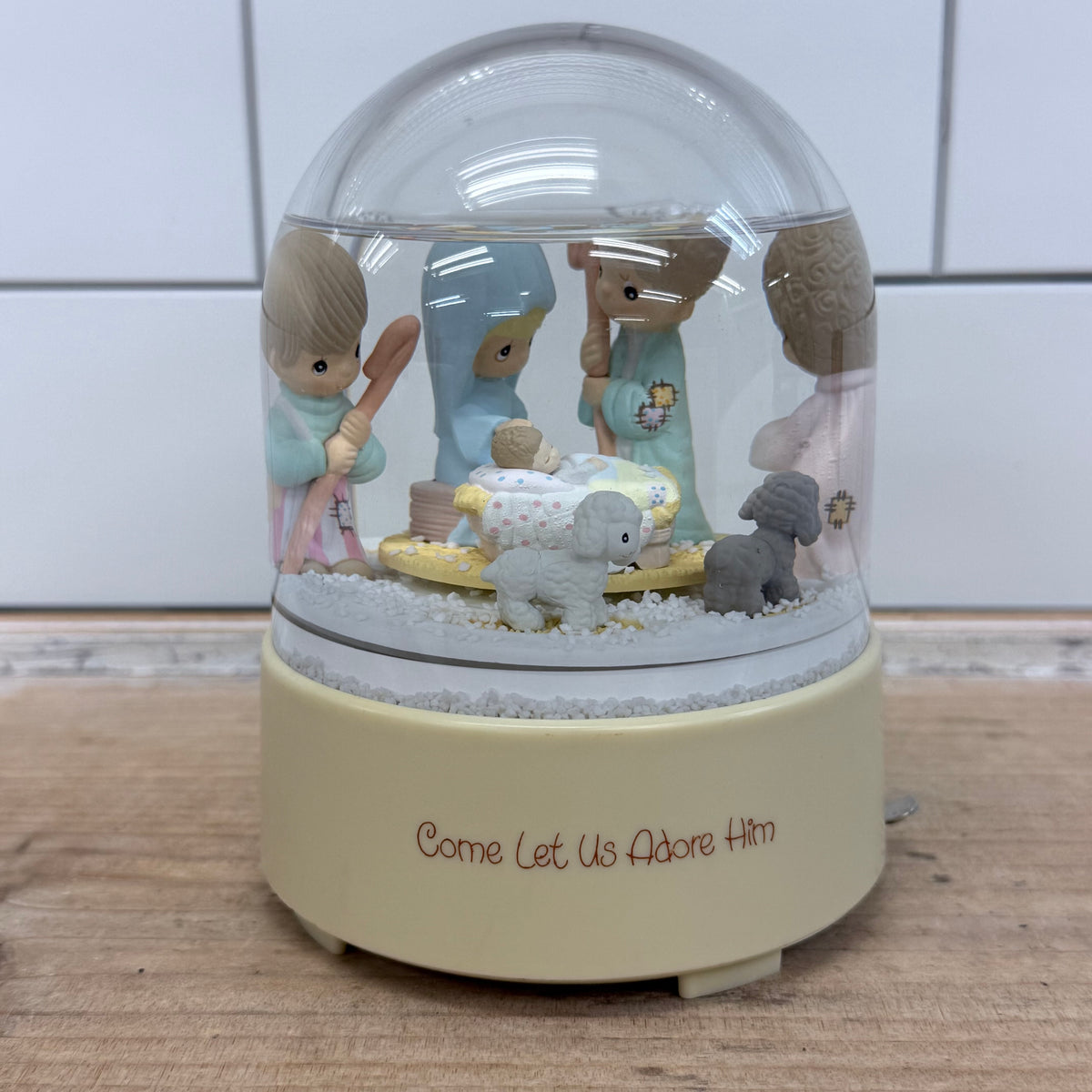 Precious Moments Nativity Musical Snow Globe with Box 1980s