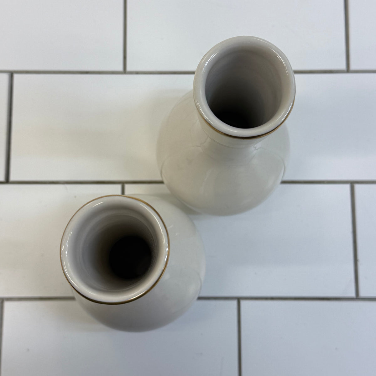 Mayer China Bud Vases Pair 1988