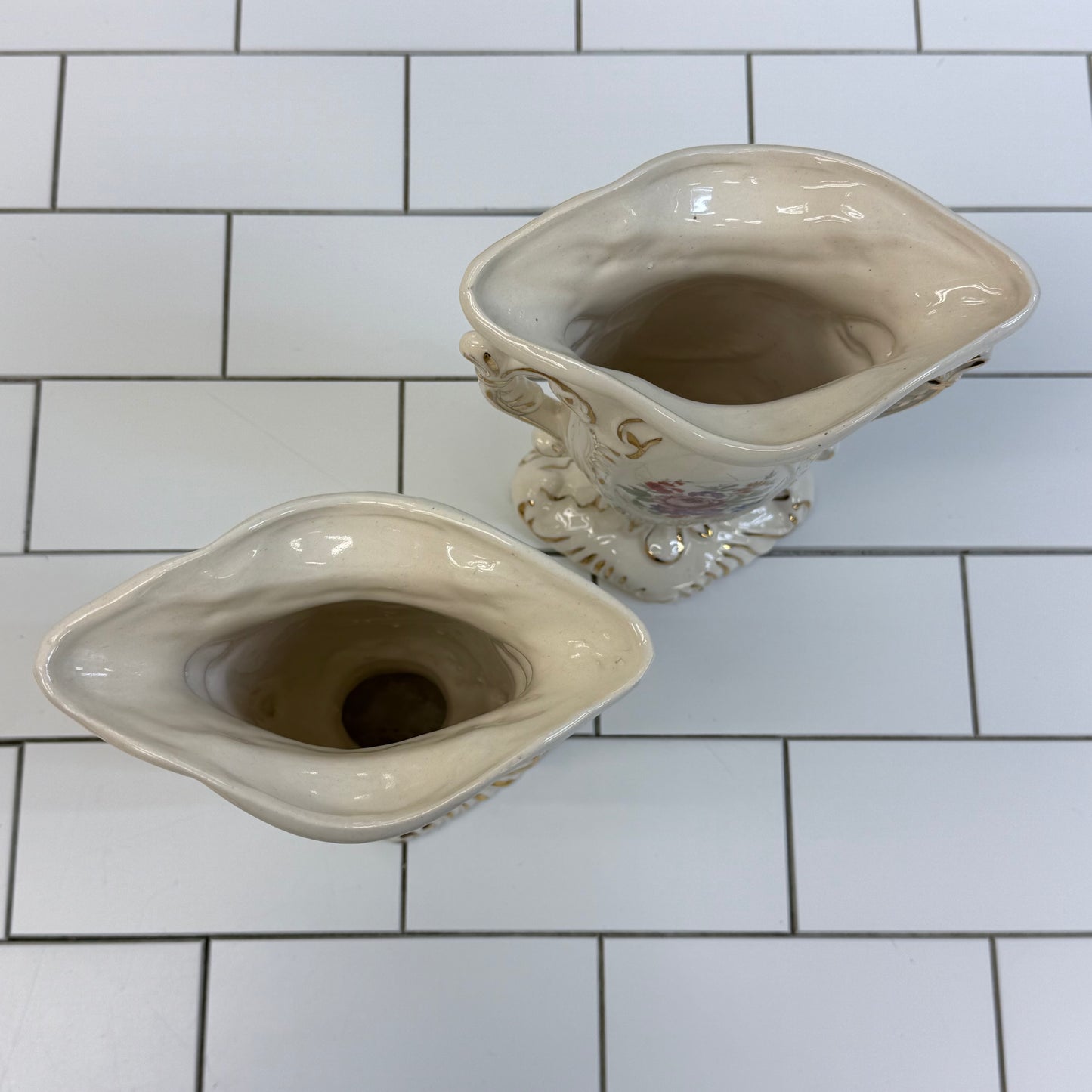 Pauls Gifts Rococo Revival Floral Vases