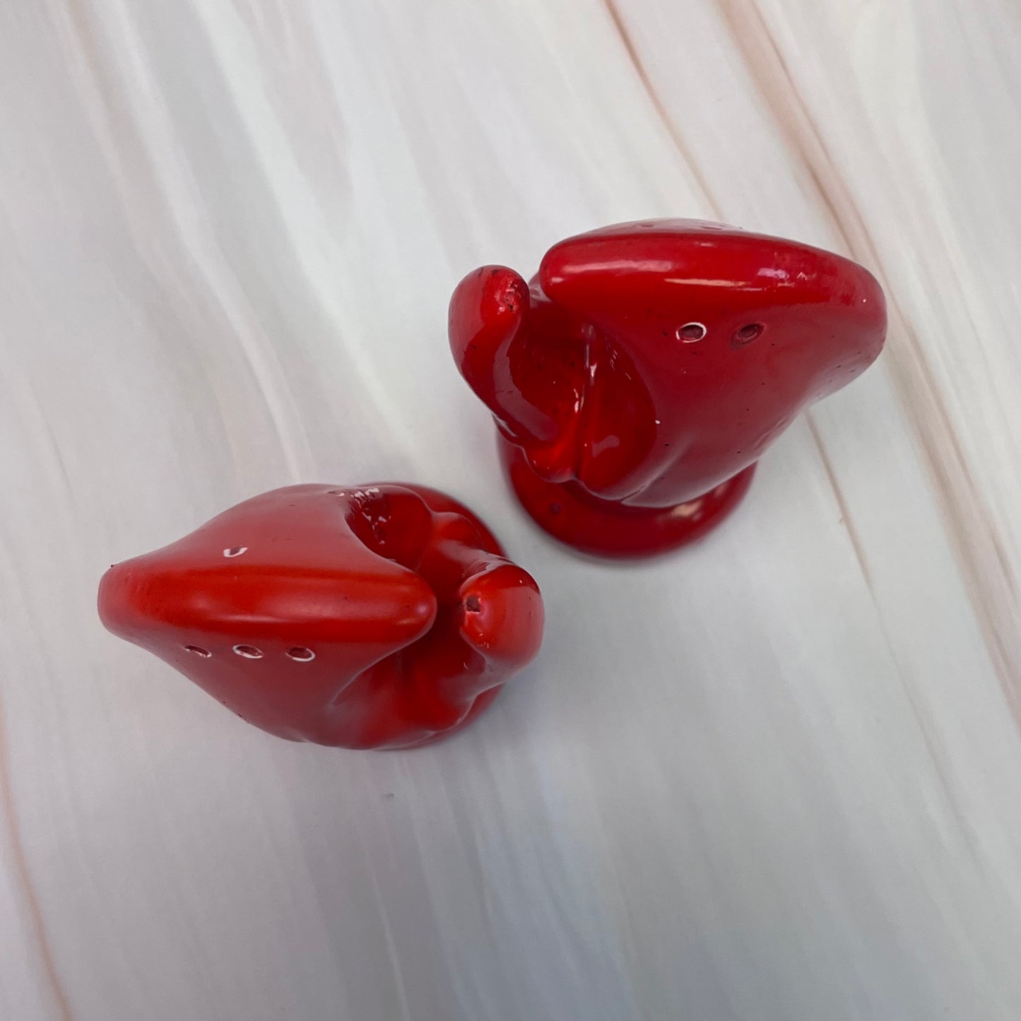 Nanco Ceramic Lobster Claw Salt & Pepper Set